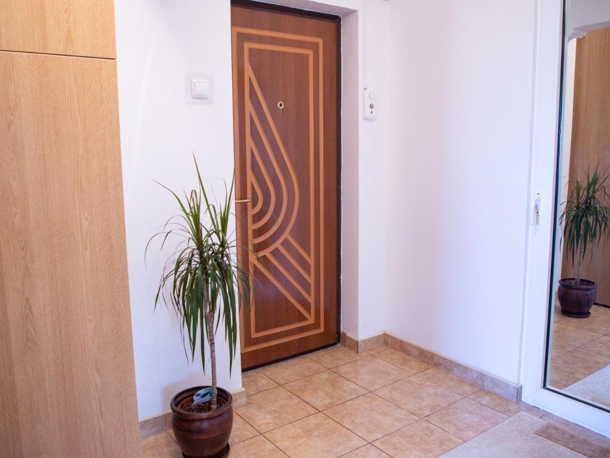 Marin Apartment Констанца Экстерьер фото