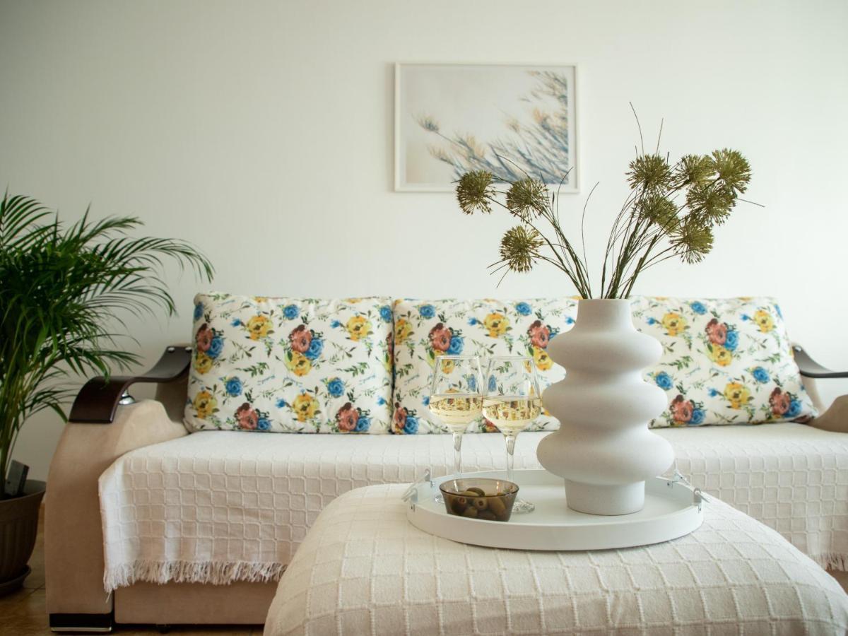 Marin Apartment Констанца Экстерьер фото